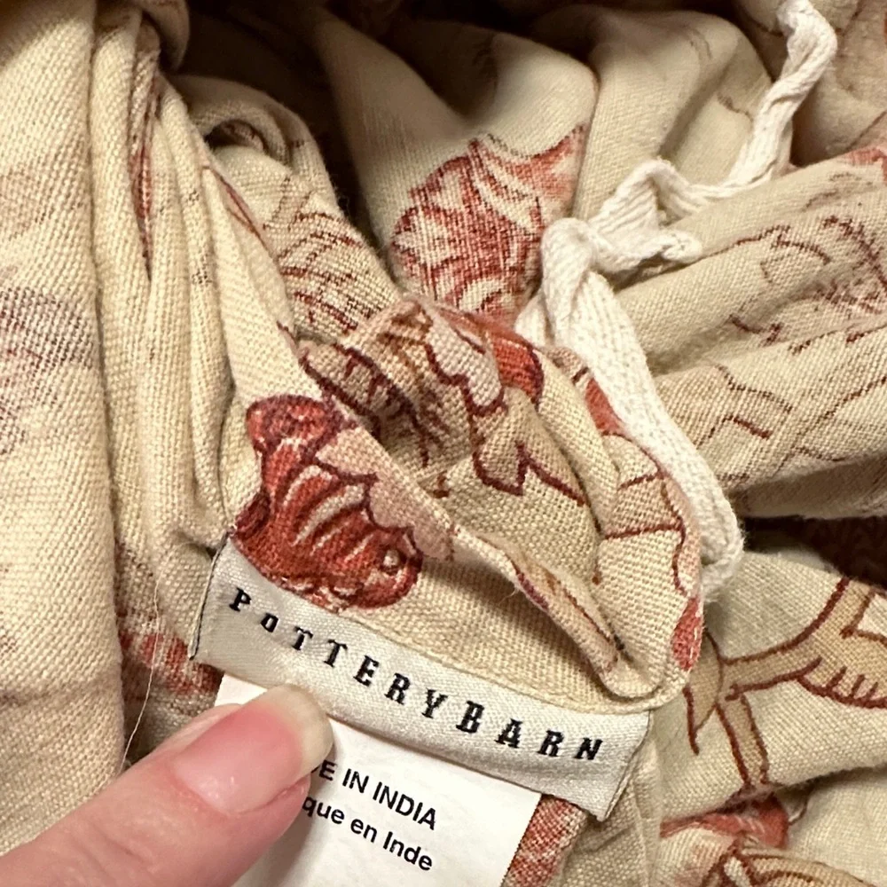 Pottery Barn King Duvet Tascha Palampore floral reversible, terracotta and Tan
